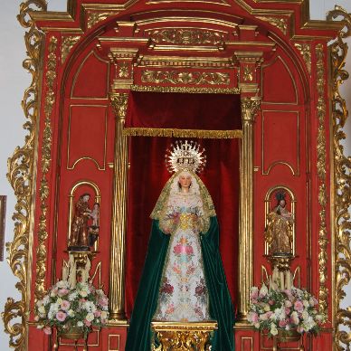 altar de la virgen del valle