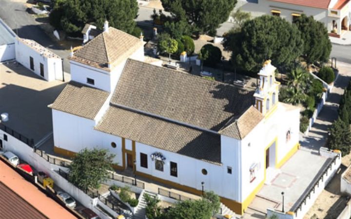 Iglesia_de_San_Cristobal_Martir-01